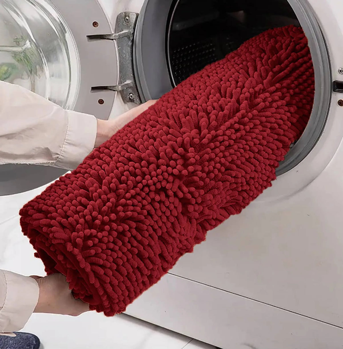 Red Soft Cozy Chenille Bath Mat Absorbent Bathroom Rug